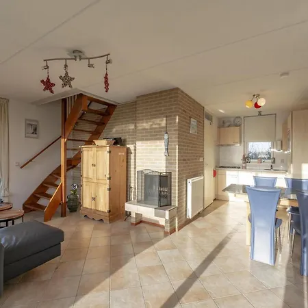 Holiday home Alluring Near Julianadorp